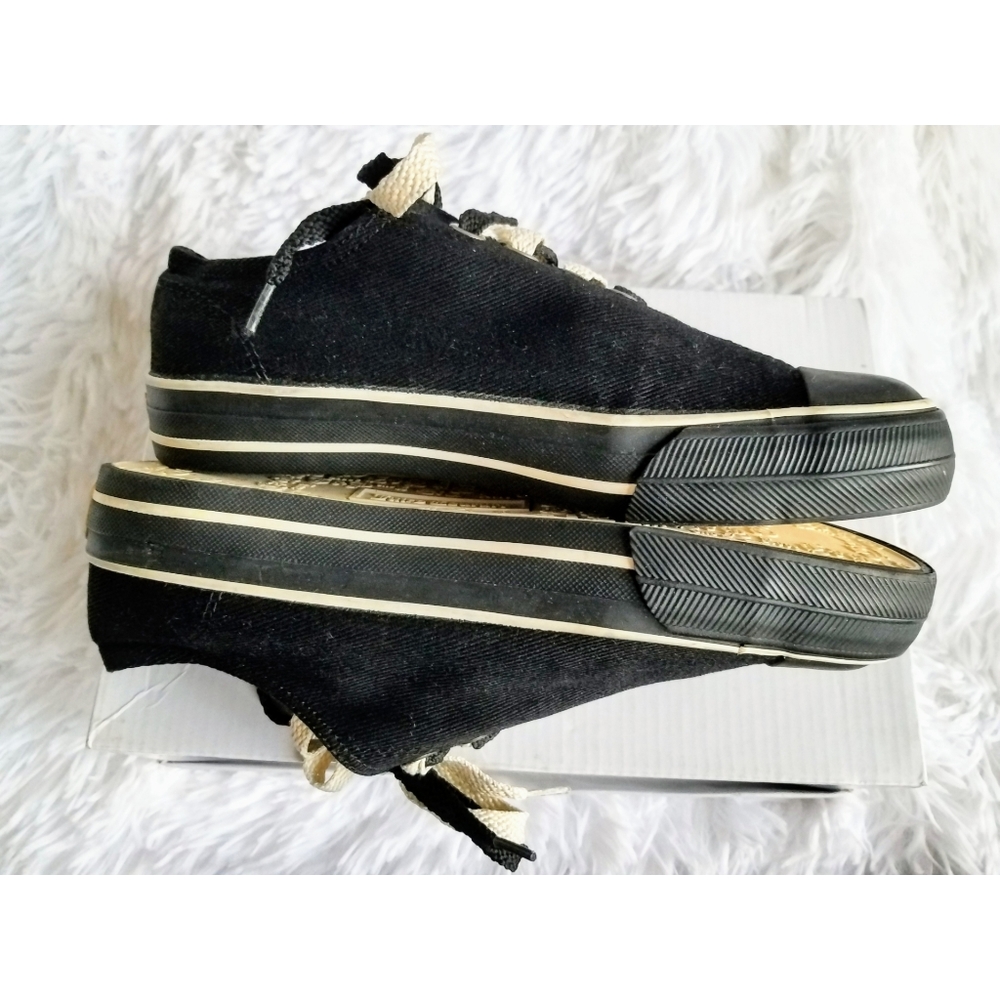 Juicy Couture $129 sneakers, FINAL PRICE! black and white size 6.5 - Picture 11 of 12